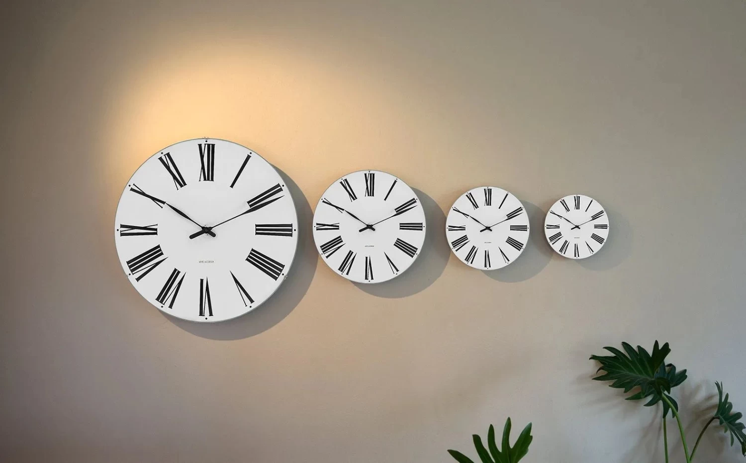 Roman Wanduhr, 210 Mm – Bild 4