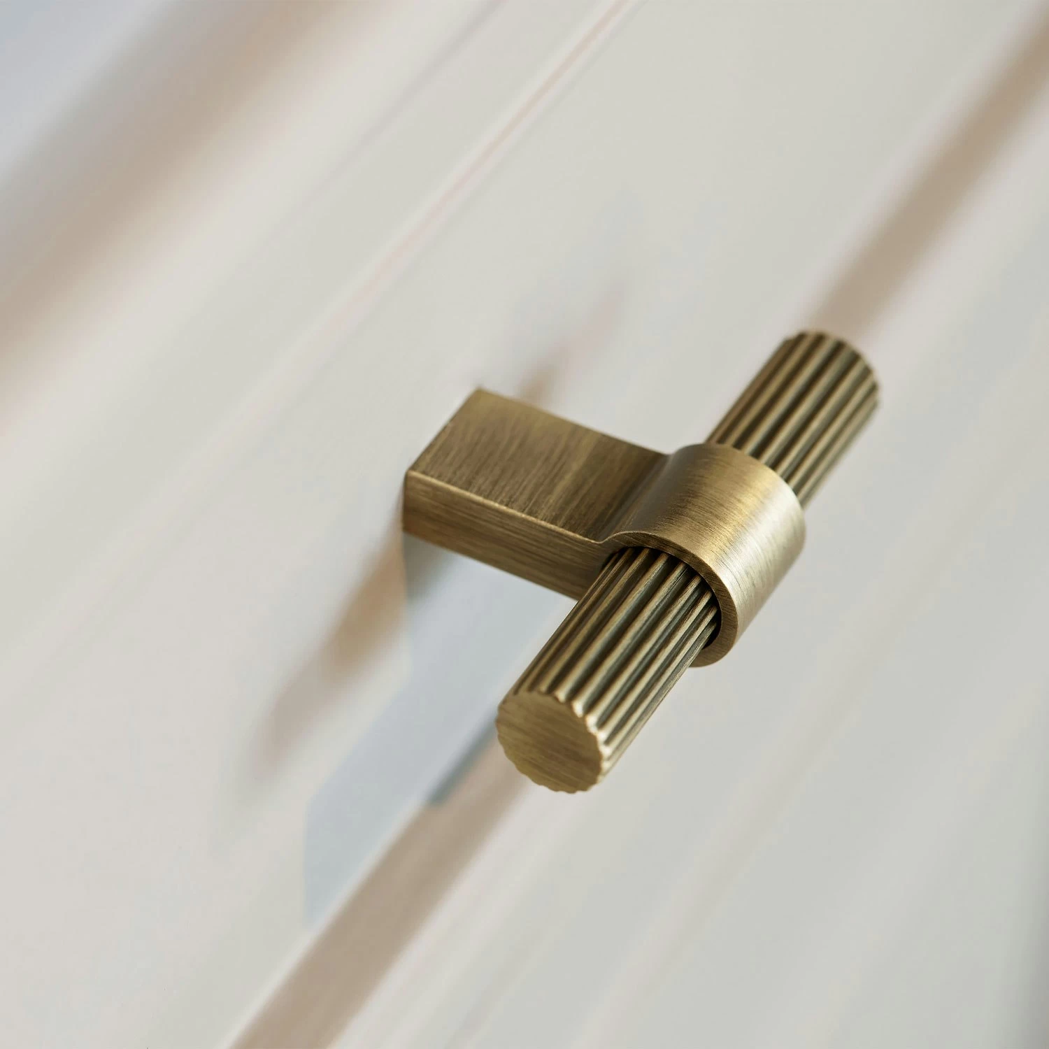 T Helix Stripe Knopf, Antique Bronze – Bild 2