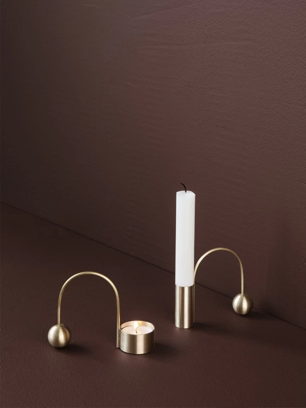 Ferm LIVING Balance Kerzenständer, Messing – Bild 2