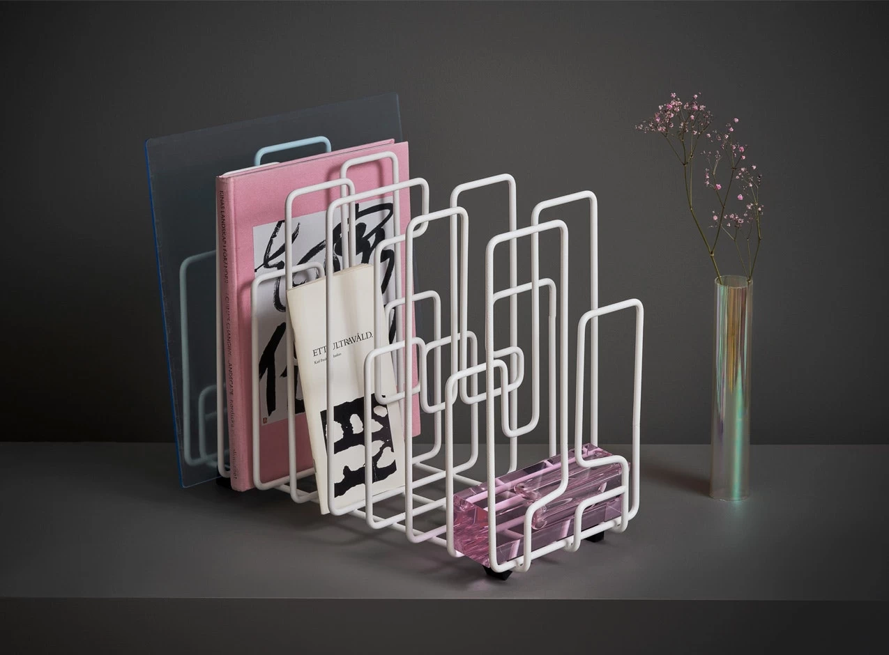 Maze In The Neighbourhood Zeitungsständer, Weiß – Bild 3