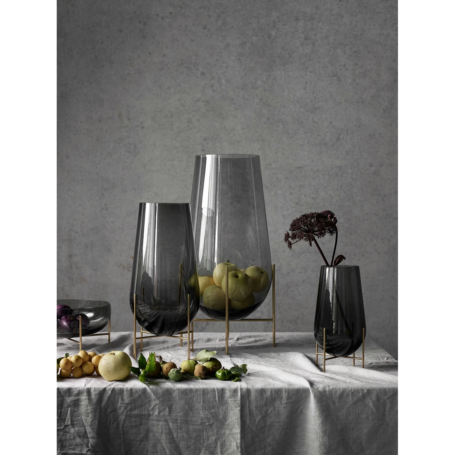 Menu Échasse Vase M, Smoked/ Brass – Bild 3